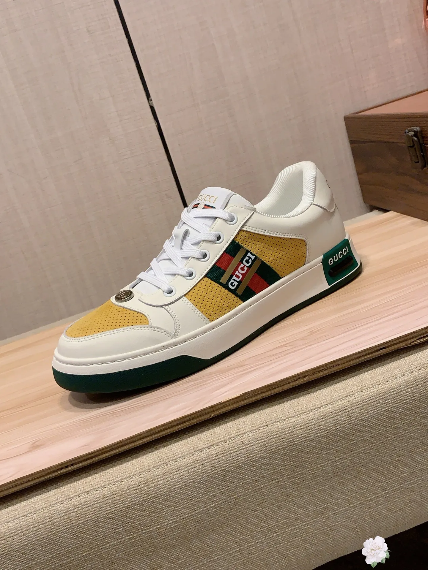 Men's Men's Shoes💰420💰💰🎩🎩[Lightning][Lightning] "Gucci*" The latest and most popular casual shoes, top brand [seduce] luxury ~ purchasing agency, top ~ quality. [Strong] The upper is made of imported breathable cowhide with fabric material ➕ Breathable sheepskin feet (•) and fine workmanship. The original stylish and stylish soft rubber wear-resistant and non-slip outsole is light and comfortable on the feet. The real thing looks better when photographed. 013: Size: 38-44, 3️⃣ colors selected